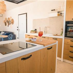 2 bedroom villa with infinity pool, near Alcamo, sleeps 4-5